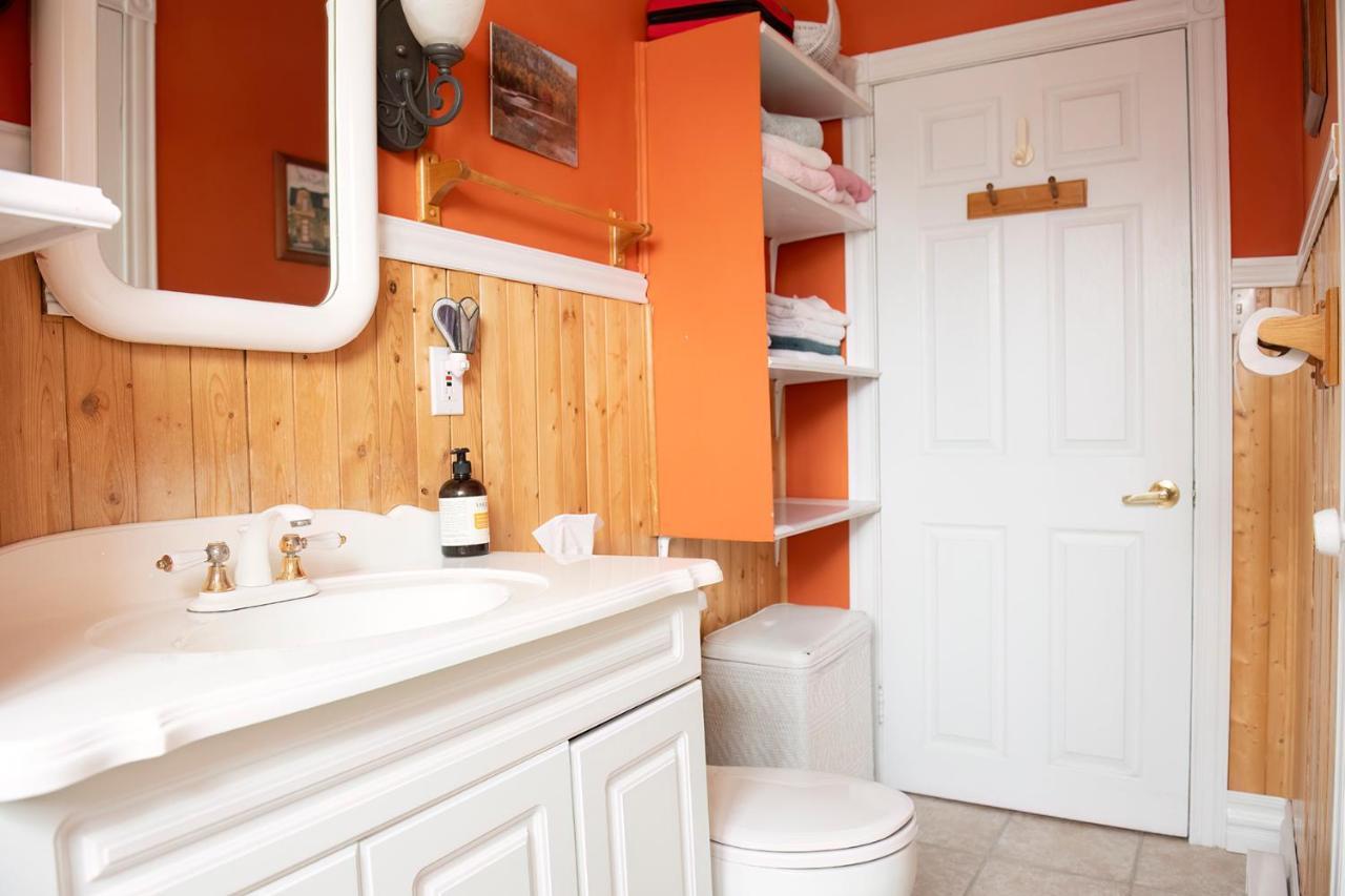 Bed & Cafe Petit Papillon Bed & Breakfast Grandes-Bergeronnes Exterior photo